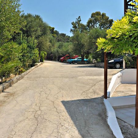 Studios Dimitris Giatras Zakynthos Town Exterior photo